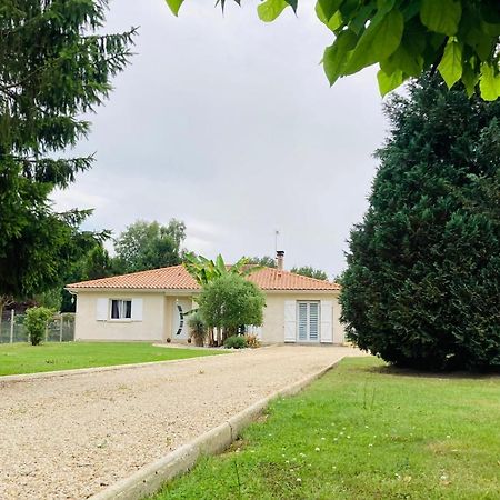 Maison Familiale Avec Jardin De 1500M2 Saint-Genes-de-Fronsac 외부 사진